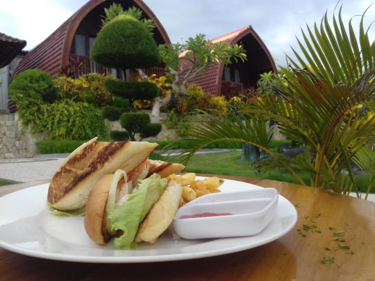 Bamboo Bungalow Jungle View Batununggul エクステリア 写真